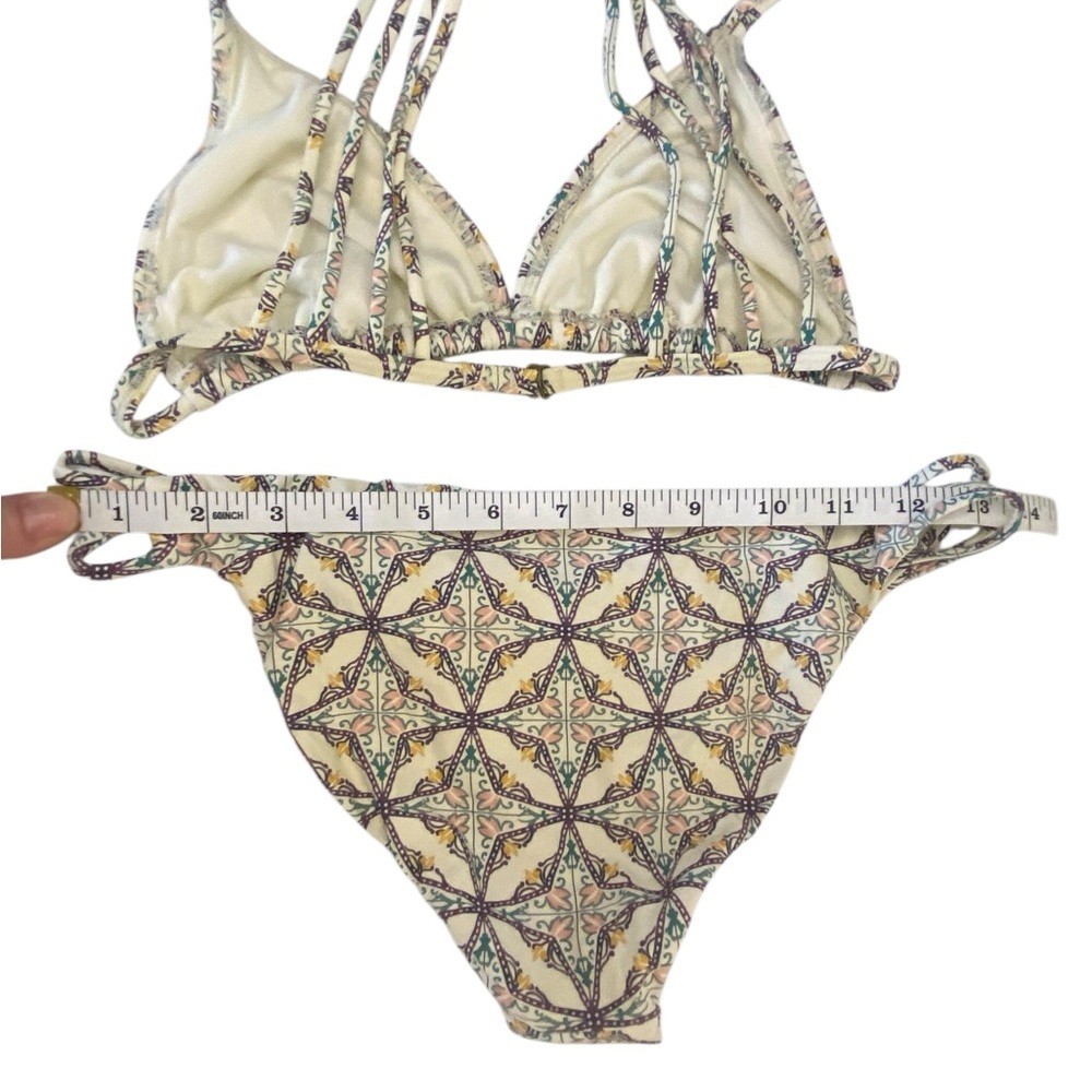 Multicolor Patterned Bikini Set - Picture 4 of 9